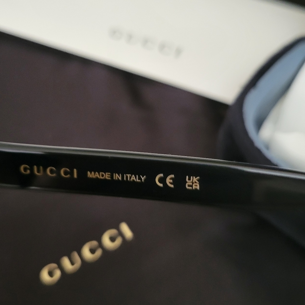 Gucci GG1122SA 001 Black Gradient Women Sunglasses NEW - Picture 3 of 8
